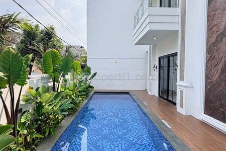 Jual Rumah Siap Huni di Bintaro, Tangerang Selatan - 4+2 Kamar Tidur & Ada Kolam Renang