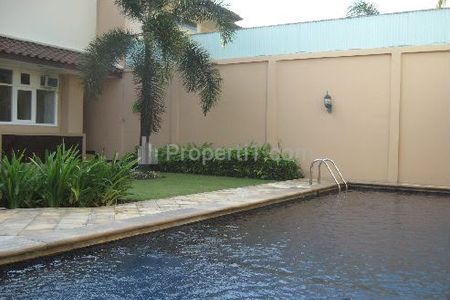 For Rent 2-Storey House in Pejaten Barat, South Jakarta – 465m² Land, 4BR with Private Pool