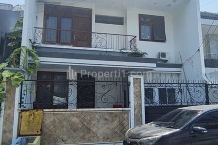 Dijual Rumah Strategis Nginden Intan Timur Surabaya LT 144m2 SHM
