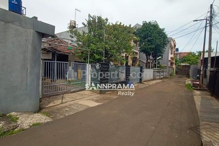 Dijual Rumah Second 1,5 Lantai di Pisangan Ciputat Timur Tangerang Selatan