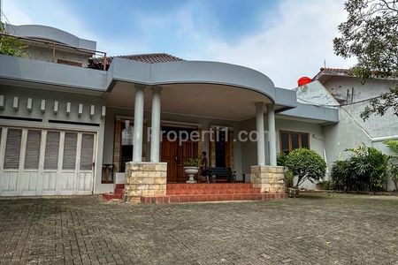 Dijual Rumah Besar di Area Cipete, Abdul Majid, Jakarta Selatan