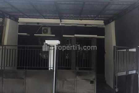 Disewakan Rumah Kawasan Kedung Cowek di Kedinding Tengah Sudah Renovasi Siap Huni Semi Furnished