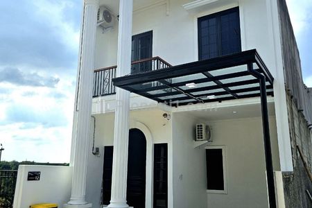 Jual Rumah Baru American Classic Harga Termurah Unit Terbatas Dalam Komplek di Pondok Bambu, Duren Sawit, Jakarta Timur