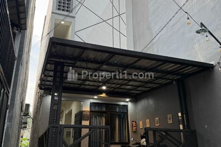 Dijual Kost-kostan + Rumah Induk Area Sengkaling Malang, Lantai 4+ Rooftop