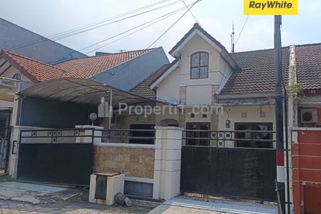 Dijual Rumah Taman Pondok Indah Surabaya Full Bangunan SHM