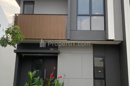 Dijual Rumah Siap Huni di Summarecon Crown Gading Cluster Regia Bekasi