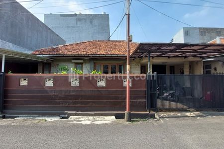 Jual Rumah di Pos Pengumben Jakarta 3+2 Bedroom
