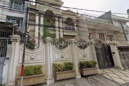 Jual Rumah Klasik Mediterania di Area Tanah Sereal, Tambora, Jakarta Barat