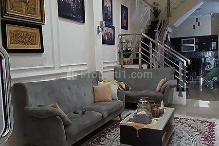 Dijual Rumah Luas Murah Cantik Fully Furnished Bagus Banget Lokasi Favorit di Antapani Bandung