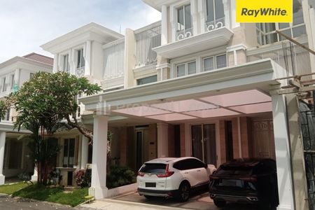 Dijual Rumah Lelang Pakuwon Indah Surabaya Barat LT 264m2 SHM