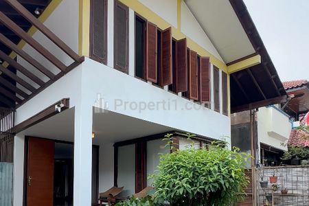 Disewakan Rumah Taman Gandaria Kebayoran Baru Jakarta Selatan - 3 BR Luas 250m2, Hanya 5 Menit dari Mall Gandaria City