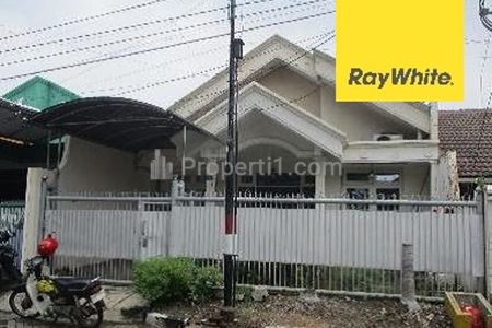 Dijual Rumah Lelang Darmo Permai Selatan Surabaya Barat LT 144m2 SHM