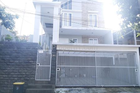 Dijual Rumah Modern Style Scandinavian Full Furnished di Ujungberung Kota Bandung