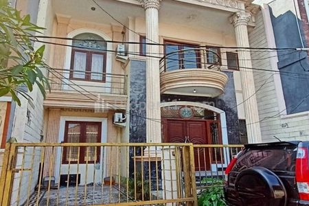 Dijual Rumah Lelang Bumi Marina Emas Sukolilo Surabaya Timur LT 96m2 SHM