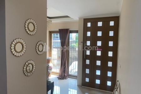 Jual Rumah Komplek Cantik di Area Bintaro Raya, Kebayoran Lama Selatan, Jakarta Selatan