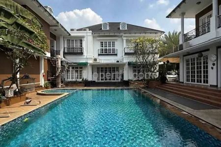 Jual Rumah 2 Lantai Luas Mewah di Cireundeu Ciputat Tangerang Selatan Furnished Dekat ke MRT Lebak Bulus