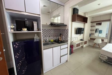 JUAL Apartemen Woodland Park Residence Area Kalibata Tower Matoa Tipe Studio - Luas 28 m2 - Furnished