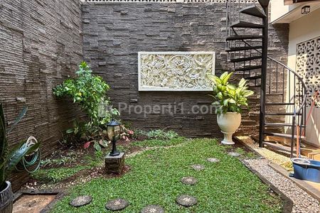 Sewa Rumah Siap Huni di Lebak Bulus, Jakarta Selatan - 3+1 Kamar Tidur & Furnished