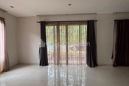Jual Rumah Siap Huni di Lebak Bulus, Jakarta Selatan - 3+1 Kamar Tidur & Semi Furnished