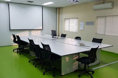 Jual Gudang Siap Pakai Luas 11000m2 Bangunan 2000m2, Masih Banyak Lahan Terbuka di Kawasan Industri Jababeka, Dekat Delta Silikon, Cikarang Bekasi