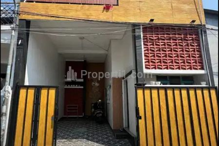 Dijual Murah Rumah 2 Lantai Siap Huni di Kebonsari Jambangan Dekat dengan Cito dan Akses Tol Waru, Surabaya Selatan