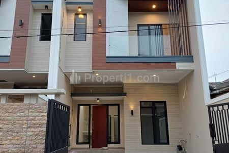Dijual Rumah 2 Lantai Siap Huni Di Nirwana Eksekutif, Dekat dengan Kampus Dinamika dan Raya Merr, Surabaya Timur