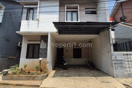 Dijual Rumah Second 2 Lantai Tanah Luas Murah Dalam Cluster di Limo Depok