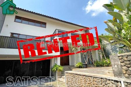 Disewakan Rumah Furnished di Area Kemang Jakarta Selatan SSP418
