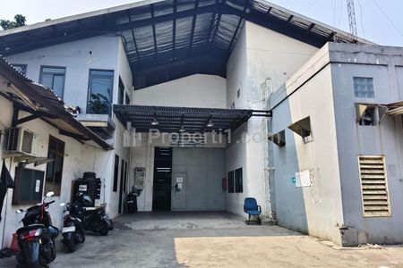 Disewakan Gudang 2 Lantai Mezzanine Siap Pakai di Jalan Raya Narogong Bekasi