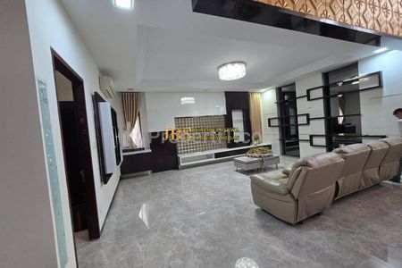 Dijual Villa Luas 1.542 m2 Komplek Villa Panbil Jl. Ahmad Yani - Kota Batam