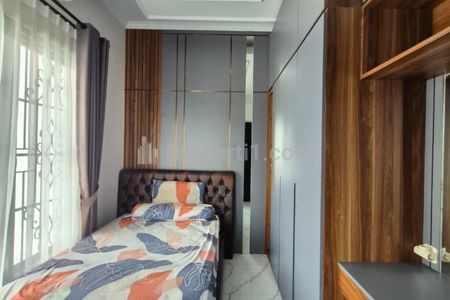 Jual Rumah Klasik Minimalis di Pejaten Timur, Pasar Minggu, Jakarta Selatan