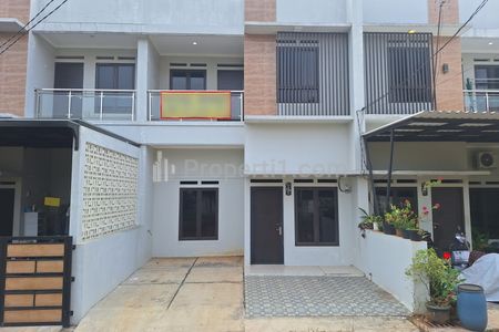 Dijual Rumah 2 Lantai di Vermont Residence Cibubur Bekasi