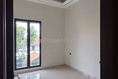 Dijual Rumah International Village 2 Citraland Surabaya Hadap Selatan
