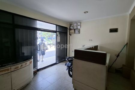 Dijual Ruko Gandeng 2 Unit 3 Lantai Full Siap Pakai di Kelapa Gading Jakarta Utara