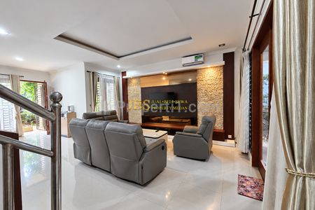 Jual Rumah 2 Tingkat di Komplek Villa Panbil Jalan Ahmad Yani - Kota Batam