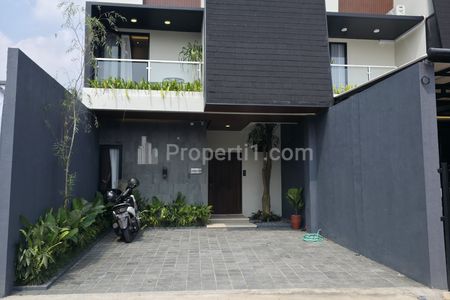 DIJUAL RUMAH MEWAH FULLY FURNISHED ANTARA JL.KALIURANG - JL.RAYA TAJEM