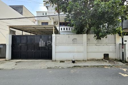 Disewakan Rumah Dekat Sekolah Al Ikhlas 2 Ciladak, Jakarta Selatan
