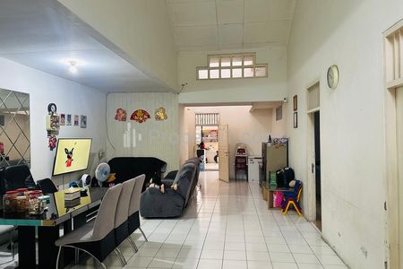 Dijual Rumah Ukuran 8x28 Meter di Citra Garden 2 Jakarta Barat