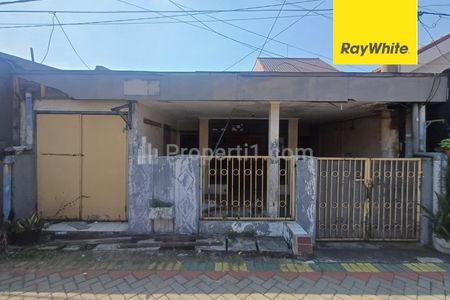 Dijual Rumah Lelang Balas Klumprik Wiyung Surabaya Barat LT 120m2 SHM