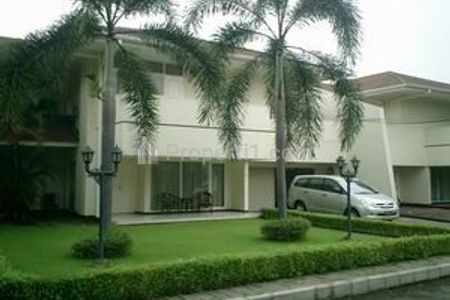 Sewa Rumah 5+2 BR, Bisa Buat Kantor, Ada Kolam Renang, Luas 627m2, Bangunan 408m2 di Siaga Raya, Pejaten Barat, Dekat Kemang, Buncit, Pasar Minggu