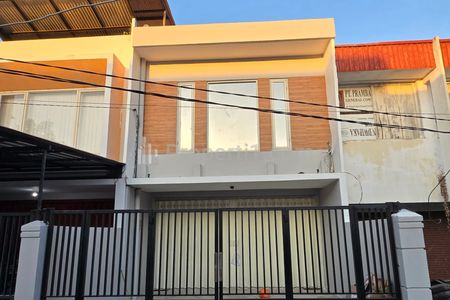 Dijual Ruko Siap Omzet, di Mulyosari, Cocok untuk Kantor, Kursus, Home Schooling atau Usaha Lainnya, Surabaya Timur