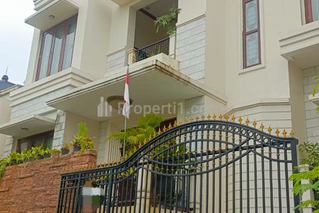 Disewakan Rumah Furnished di Belakang Mall Cinere
