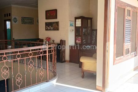 Jual Rumah Siap Huni Furnished 2 Lantai di Kalisari Pasar Rebo Jakarta Timur