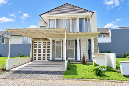 Dijual Cepat Rumah Full Furnished 2 Lantai Siap Huni di Citraland Stonegate Park, Surabaya Barat