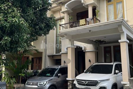 Dijual Rumah Minim Renovasi di Perum Jatinegara Baru Jakarta Timur