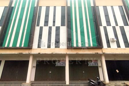 Sewa Murah Ruko Gandeng 2 Unit Cocok untuk Berbagai Usaha di Jalan Trans Kalimantan, Pontianak
