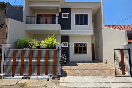 Dijual Rumah Baru Dalam Komplek di Rawamangun Jakarta Timur