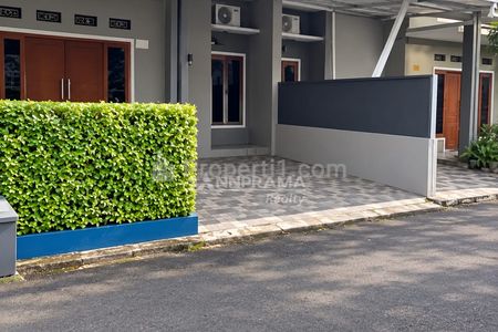 Dijual Rumah Second Dalam Cluster di Mampang Depok