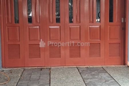 Disewakan Rumah 2 Lantai Dalam Komplek di Cinere, Depok