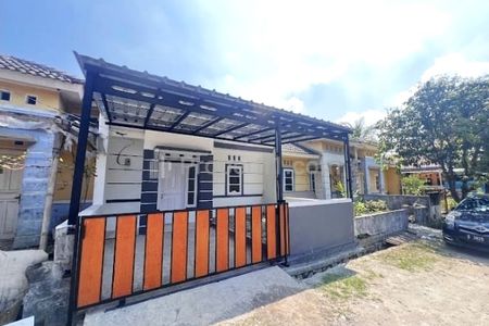 Rumah Dijual Murah di Bekasi, Cibarusah Jaya - Cibarusah Jaya Blok D6 - 1 Lantai, Unfurnish (lhoopa)